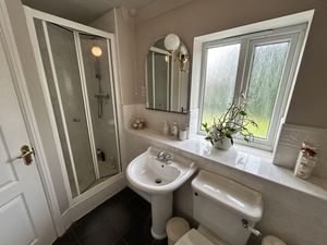 Photo 27- click for photo gallery